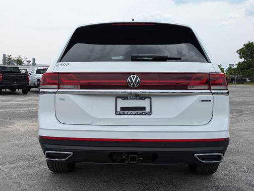 2024 Volkswagen Atlas 2.0T SE