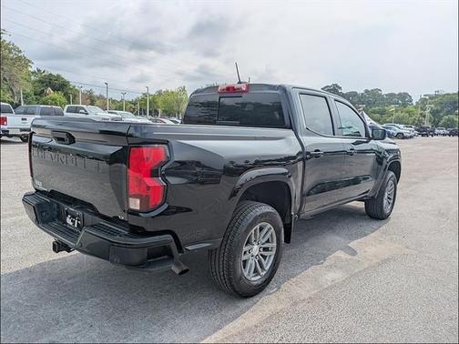 Black 2024 Chevrolet Colorado LT