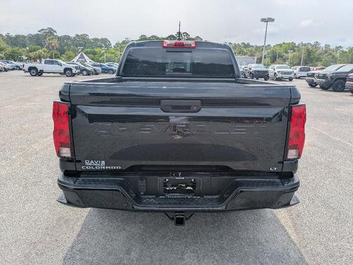 Black 2024 Chevrolet Colorado LT