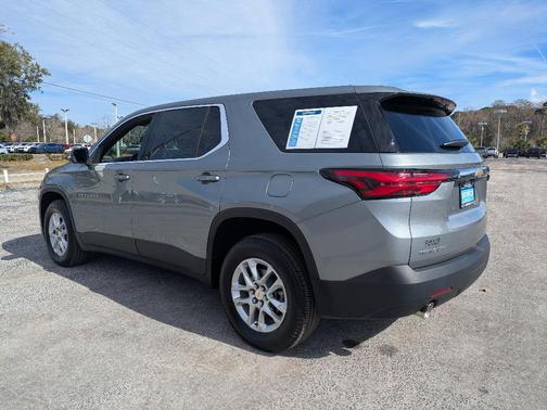 2023 Chevrolet Traverse LS