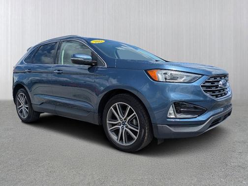 Blue Metallic 2019 Ford Edge Titanium