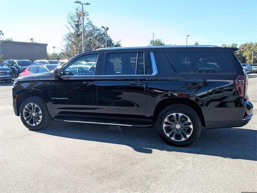 2026 Chevrolet Suburban LS