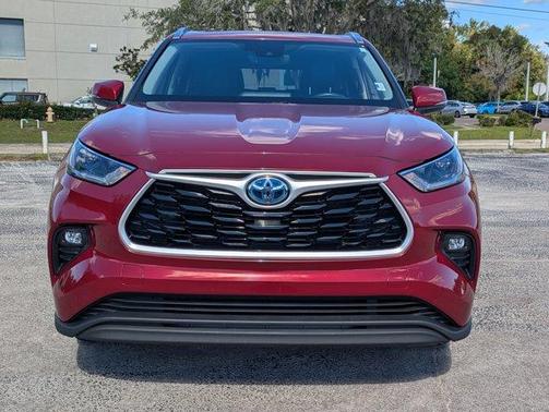 2021 Toyota Highlander Hybrid XLE