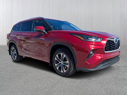 2021 Toyota Highlander Hybrid XLE