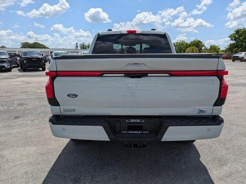 2023 Ford F-150 Lightning LARIAT