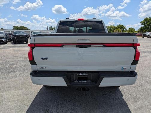 2023 Ford F-150 Lightning LARIAT