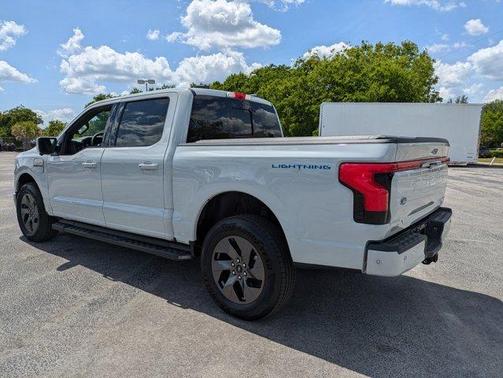 2023 Ford F-150 Lightning LARIAT
