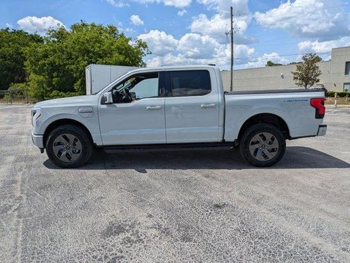 2023 Ford F-150 Lightning LARIAT