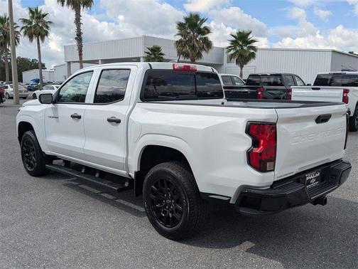2025 Chevrolet Colorado WT
