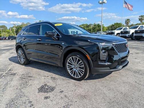 2025 Cadillac XT4 Premium Luxury