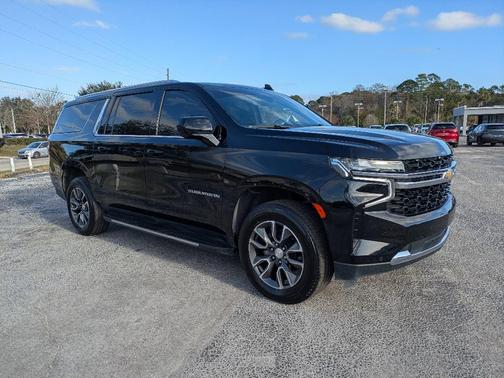 2023 Chevrolet Suburban LS