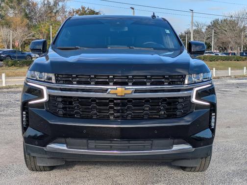 2023 Chevrolet Suburban LS