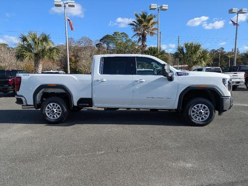 2026 GMC Sierra 2500 SLE