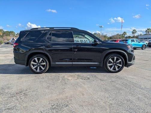 2024 Honda Pilot Touring