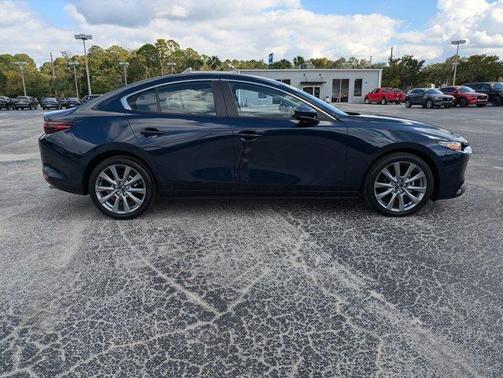 2025 Mazda Mazda3 FWD w/Preferred Package