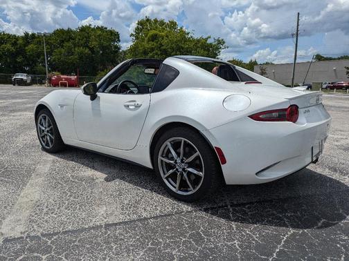 2022 Mazda MX-5 Miata RF Grand Touring