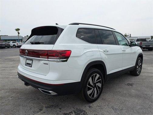 2024 Volkswagen Atlas 2.0T SE