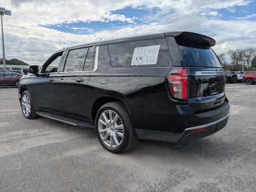 2023 Chevrolet Suburban High Country