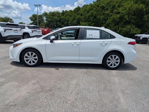 Ice 2024 Toyota Corolla LE