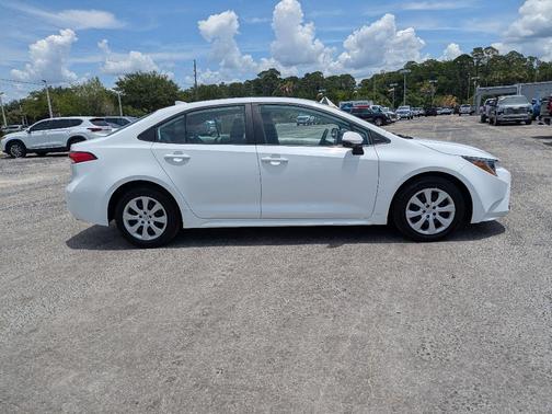 Ice 2024 Toyota Corolla LE