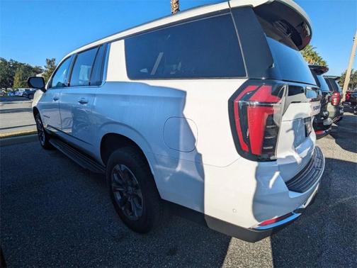 2025 Chevrolet Suburban LS