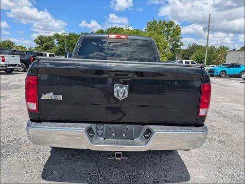 Brilliant Black Crystal Pearlcoat 2015 RAM 1500 SLT