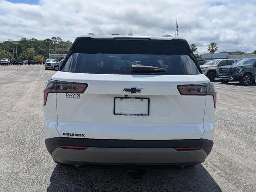 Summit White 2026 Chevrolet Equinox LT