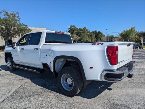2026 Chevrolet Silverado 3500 WT