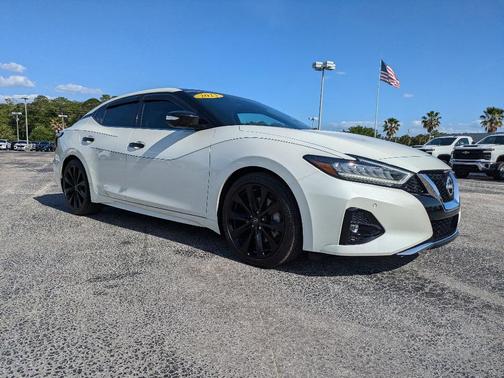 2023 Nissan Maxima Platinum