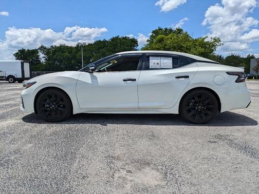 2023 Nissan Maxima Platinum