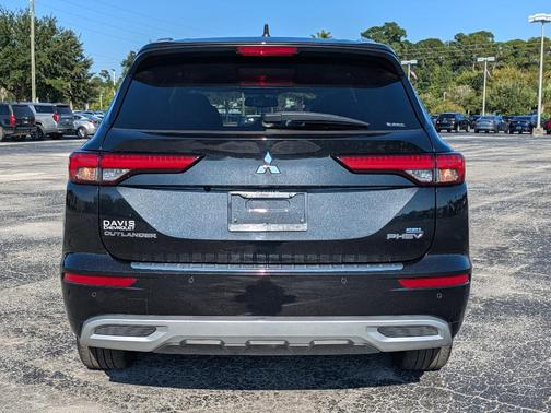 2023 Mitsubishi Outlander PHEV SEL