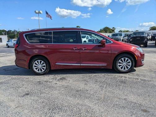 2018 Chrysler Pacifica Touring-L Plus