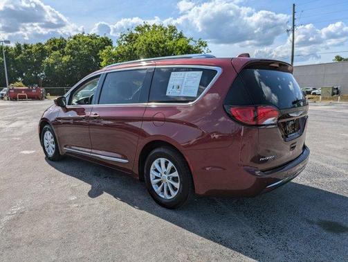 2018 Chrysler Pacifica Touring-L Plus