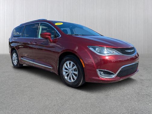 2018 Chrysler Pacifica Touring-L Plus