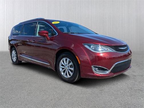 2018 Chrysler Pacifica Touring-L Plus