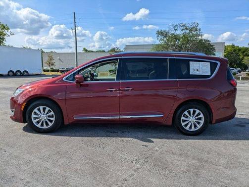 2018 Chrysler Pacifica Touring-L Plus