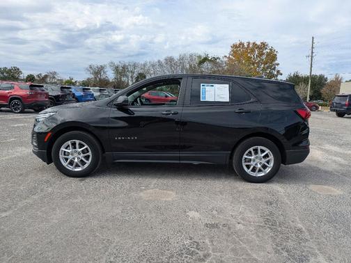 2022 Chevrolet Equinox LS