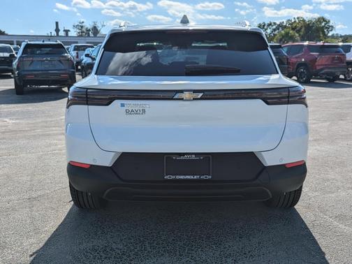 2026 Chevrolet Equinox EV LT 2