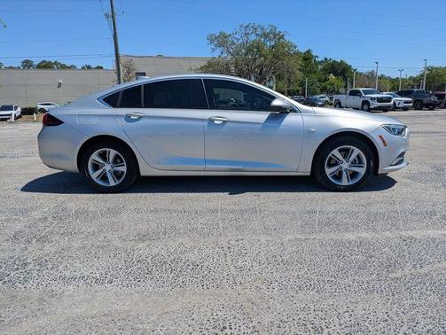 Quicksilver Metallic 2018 Buick Regal Sportback Preferred