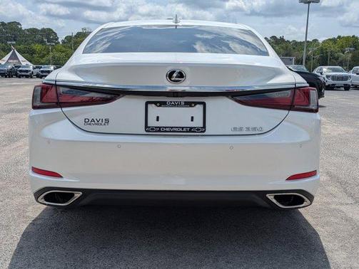 White Pearl 2025 Lexus ES 350 350