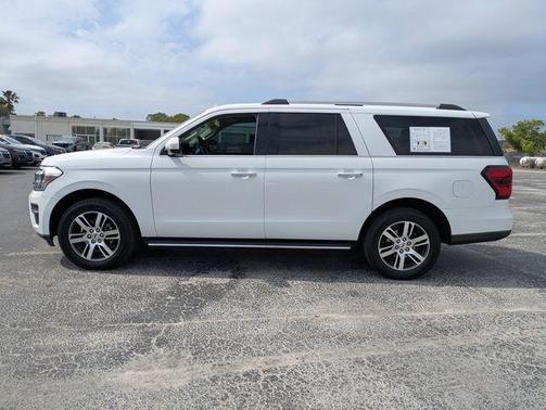 Oxford White 2023 Ford Expedition Max Limited