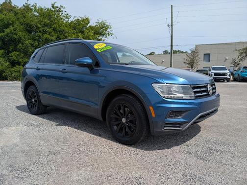 Silk Blue Metallic 2018 Volkswagen Tiguan 2.0T SE