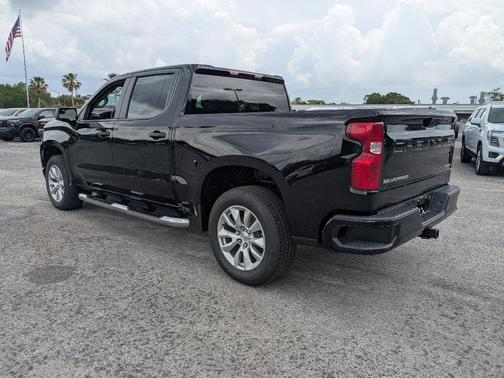 Black 2026 Chevrolet Silverado 1500 Custom