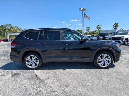 2022 Volkswagen Atlas 3.6L SE w/Technology