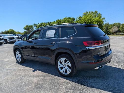 2022 Volkswagen Atlas 3.6L SE w/Technology