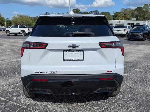 White 2026 Chevrolet Equinox RS