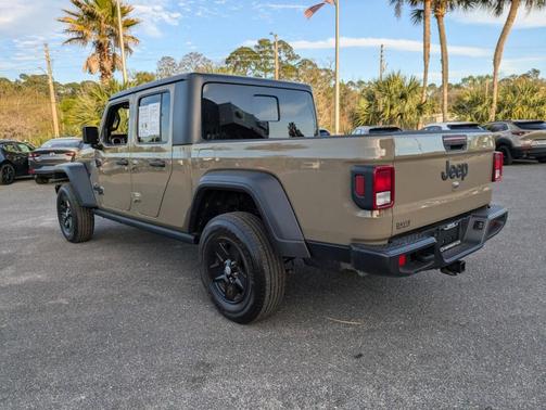2020 Jeep Gladiator Sport