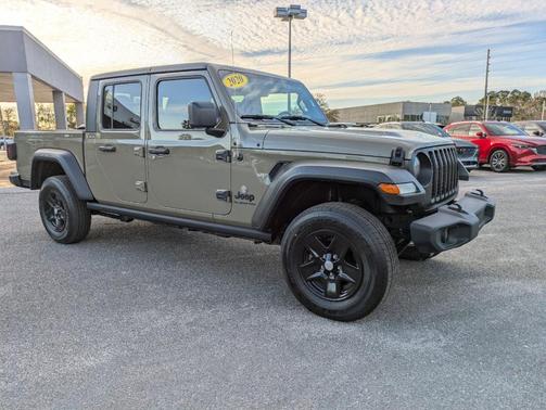2020 Jeep Gladiator Sport