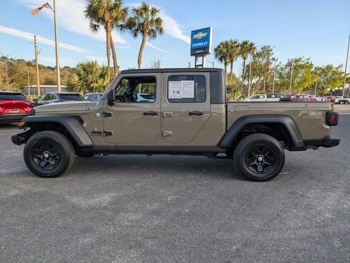 2020 Jeep Gladiator Sport