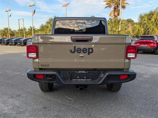 2020 Jeep Gladiator Sport